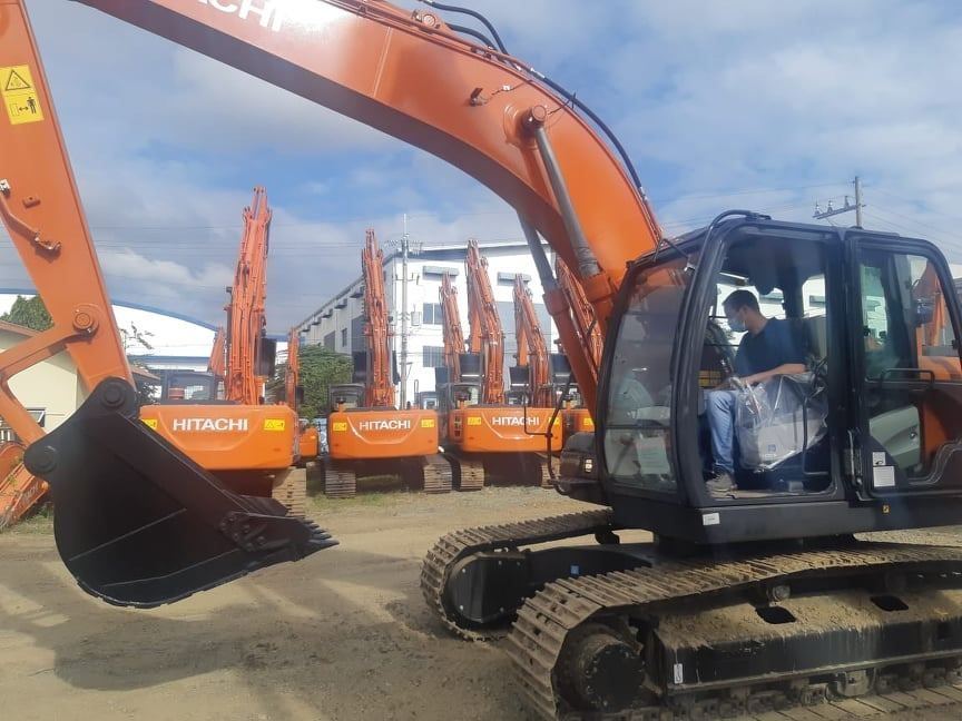 Civil works fleet on a group project site